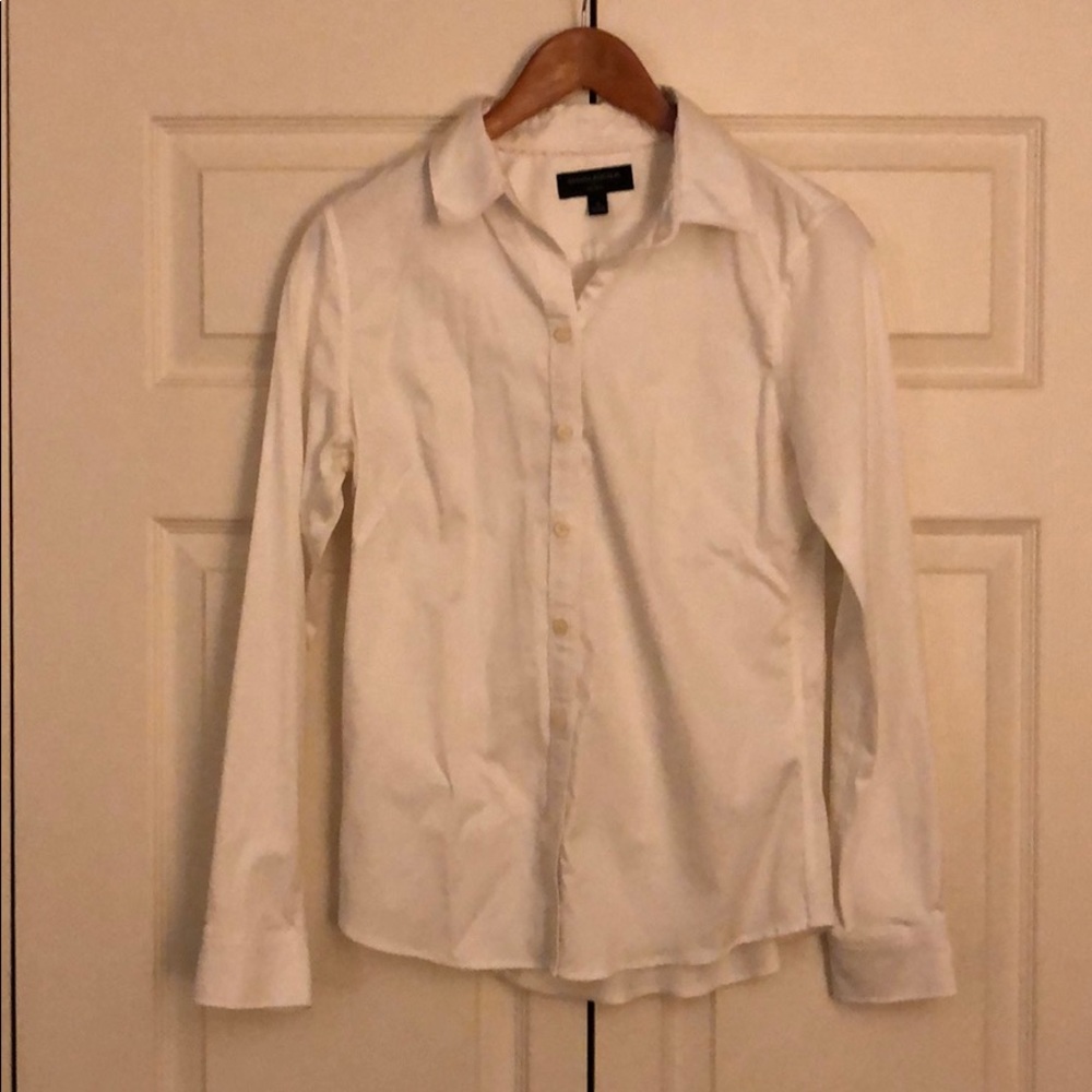 Banana Republic white button down dress shirt
